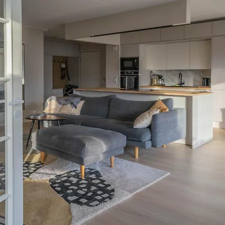 Moderni Saunallinen Asunto Keskustassa Ilmaisella Parkkipaikalla *