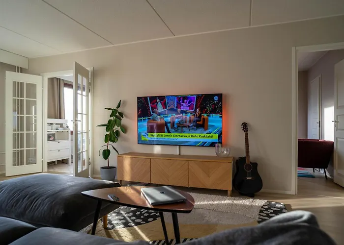 아파트 Moderni Saunallinen Asunto Keskustassa Ilmaisella Parkkipaikalla *