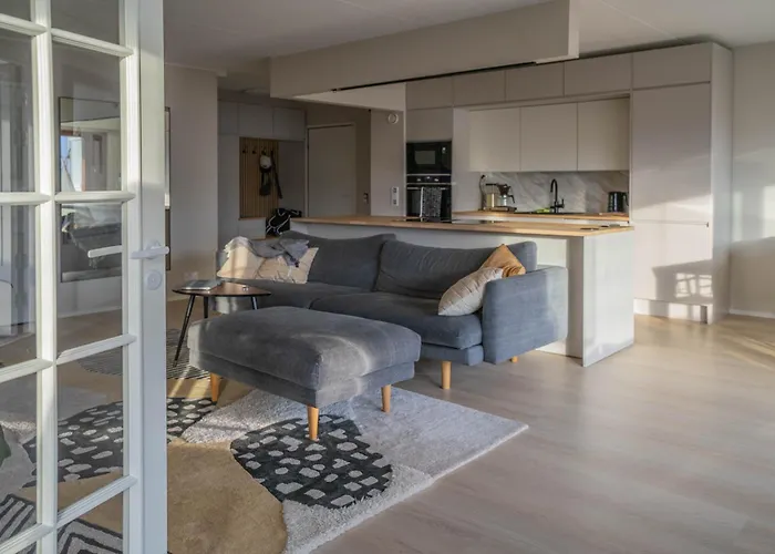 Moderni Saunallinen Asunto Keskustassa Ilmaisella Parkkipaikalla *