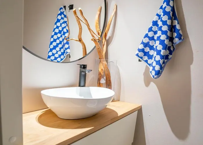 דירה Moderni Saunallinen Asunto Keskustassa Ilmaisella Parkkipaikalla *