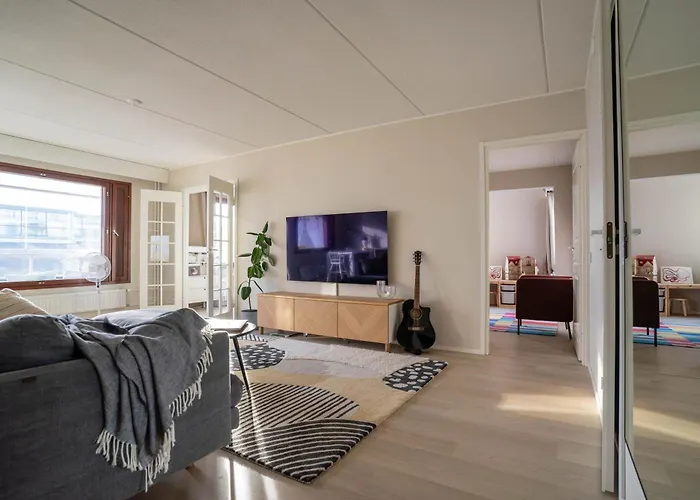 Moderni Saunallinen Asunto Keskustassa Ilmaisella Parkkipaikalla Järvenpää